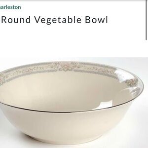 Lenox Charleston 9” Round Vegetable Bowl with Floral Pattern and Platinum Trim